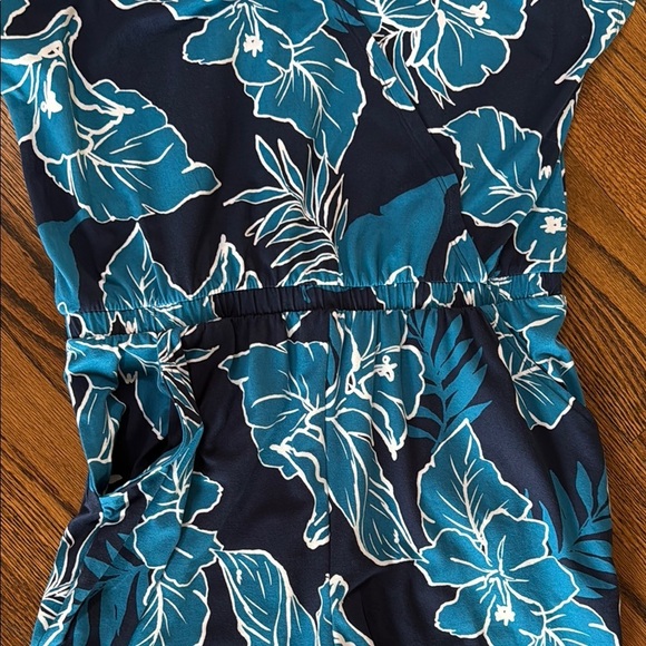 Cuddl Duds Women’s Medium Petite Jumpsuit with Elastic Waist and Pockets - Picture 3 of 5